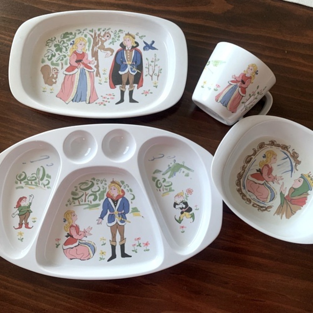 Vintage SLEEPING BEAUTY Noritake Melamine Child's Dish Set - 4 Piece Very Rare!